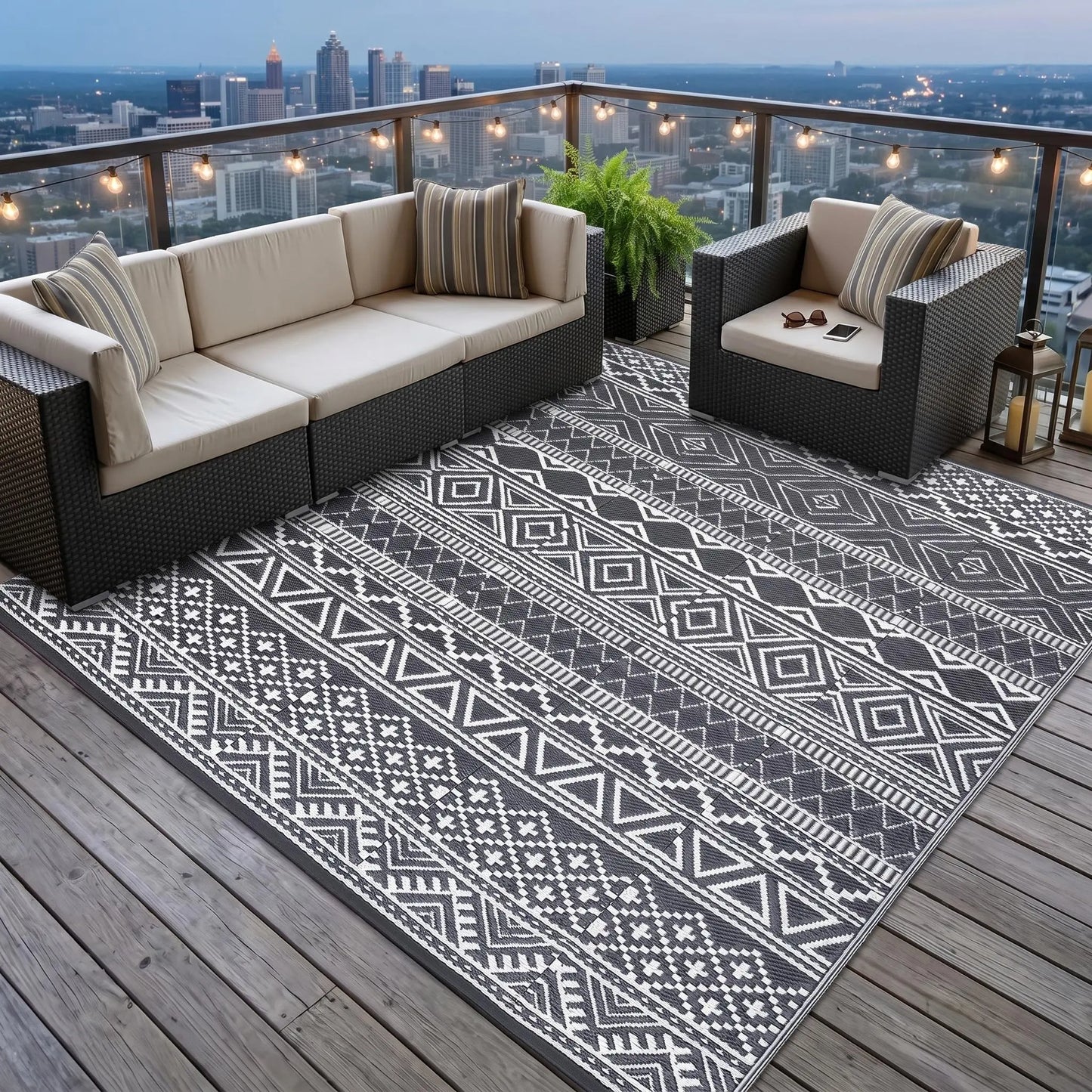 Garvee Waterproof Double-Sided Outdoor Plastic Straw Rug