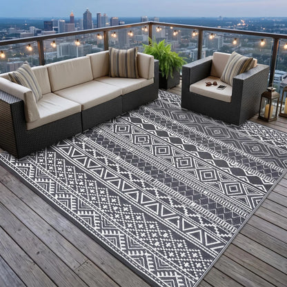 Garvee Waterproof Double-Sided Outdoor Plastic Straw Rug