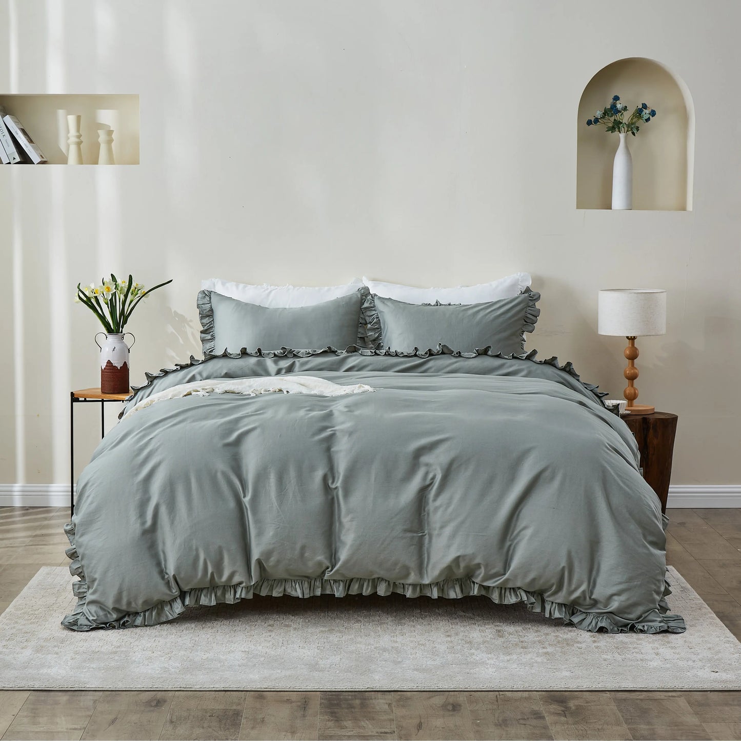 Simple & Opulence Organic Cotton Ruffle Duvet Cover Set