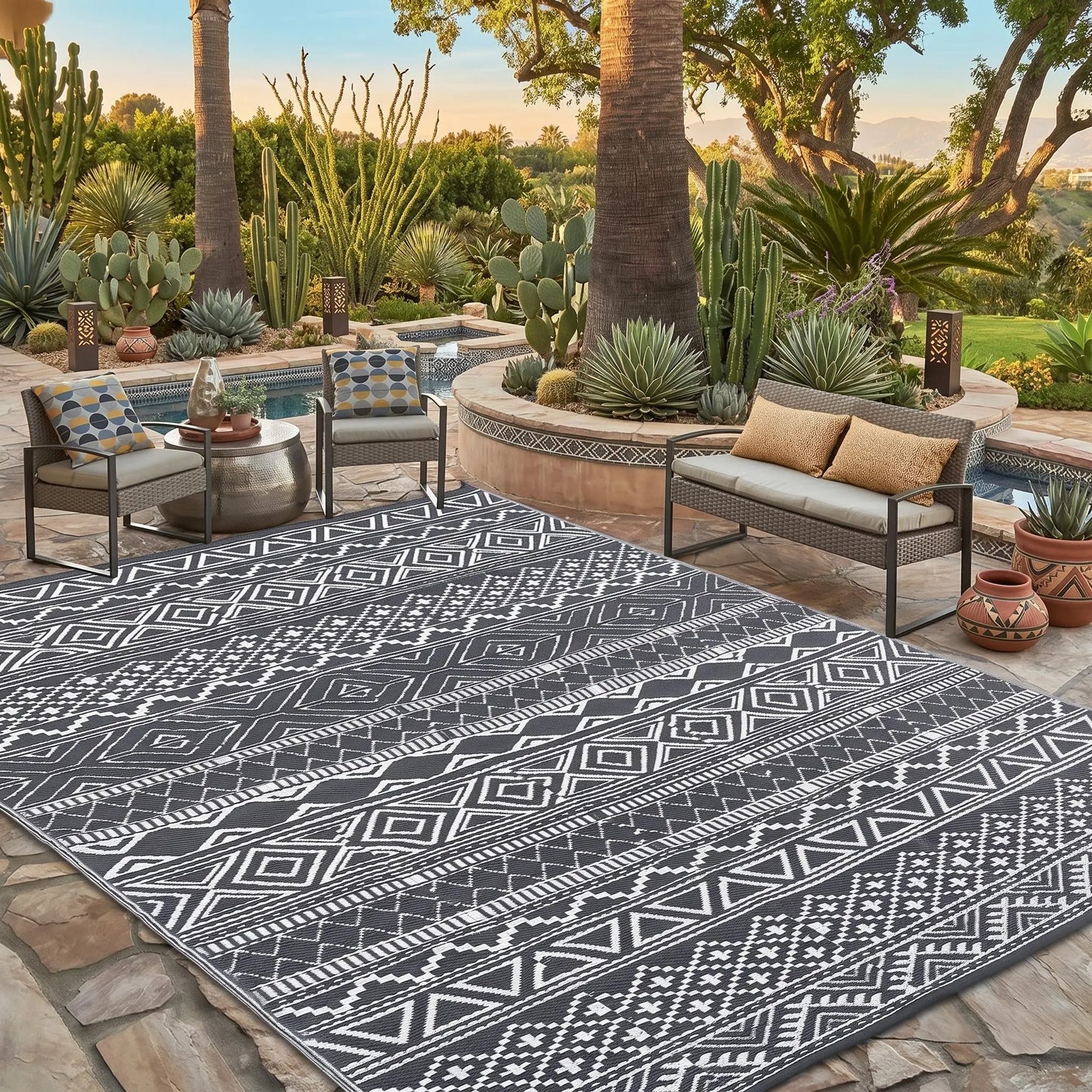 Garvee Waterproof Double-Sided Outdoor Plastic Straw Rug
